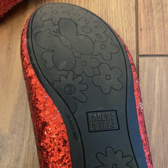 Red Sparkle Flats - Picture 3 of 3